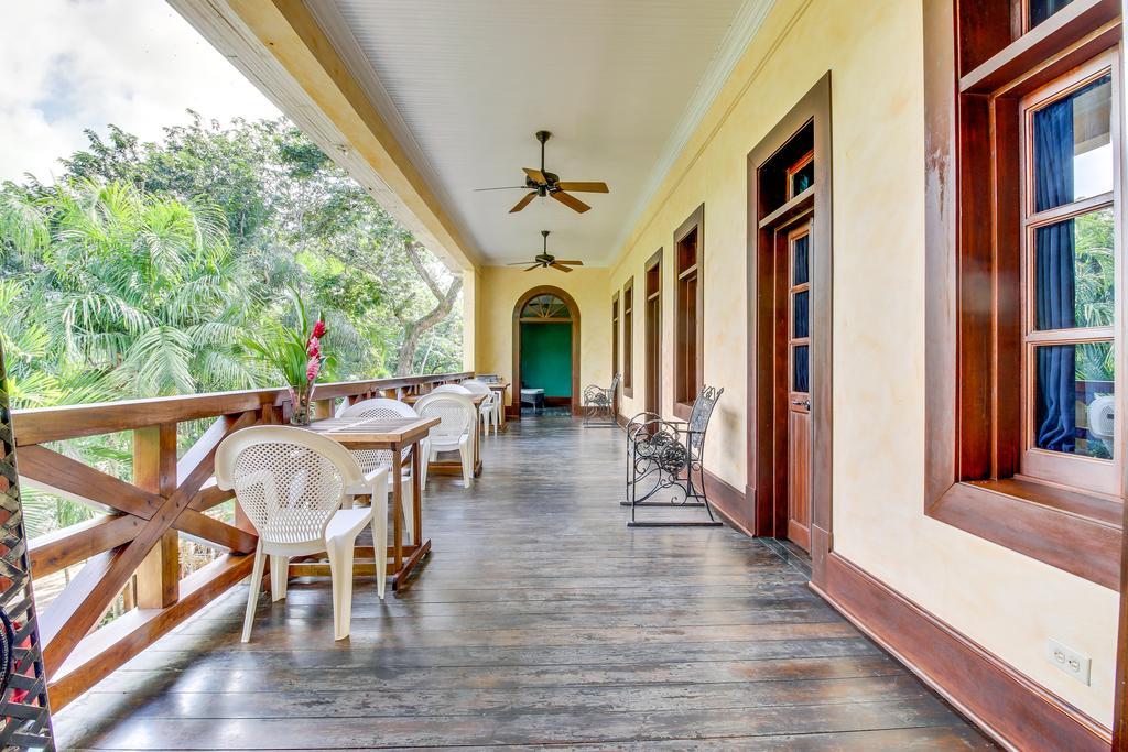 Colonial Suite @ Mahogany Hall San Ignacio Buitenkant foto